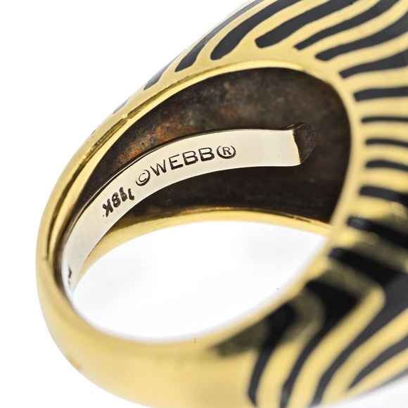 David Webb Diamond, Black Enamel Zebra Stripe Dome Ring - Picture 4 of 5